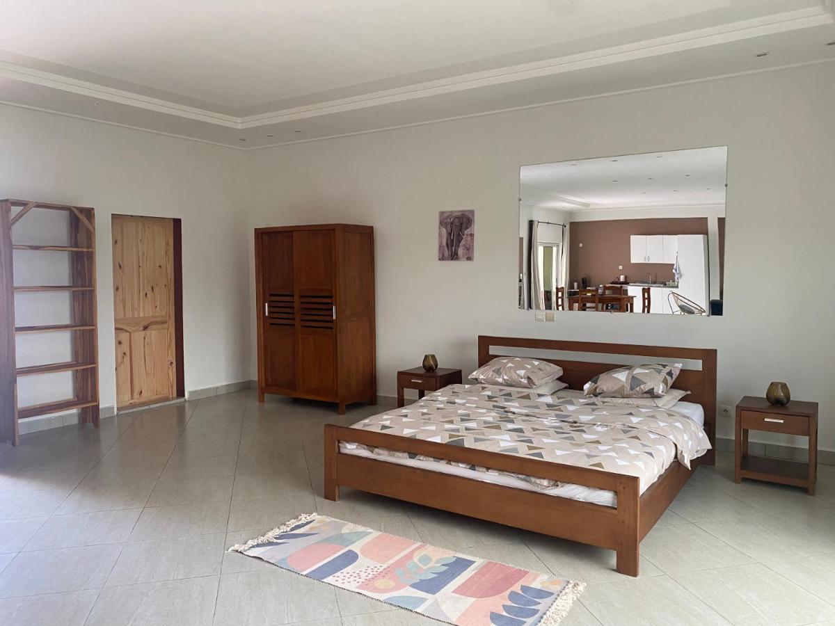 L'Oasis Guesthouse Cotonou Eksteriør billede
