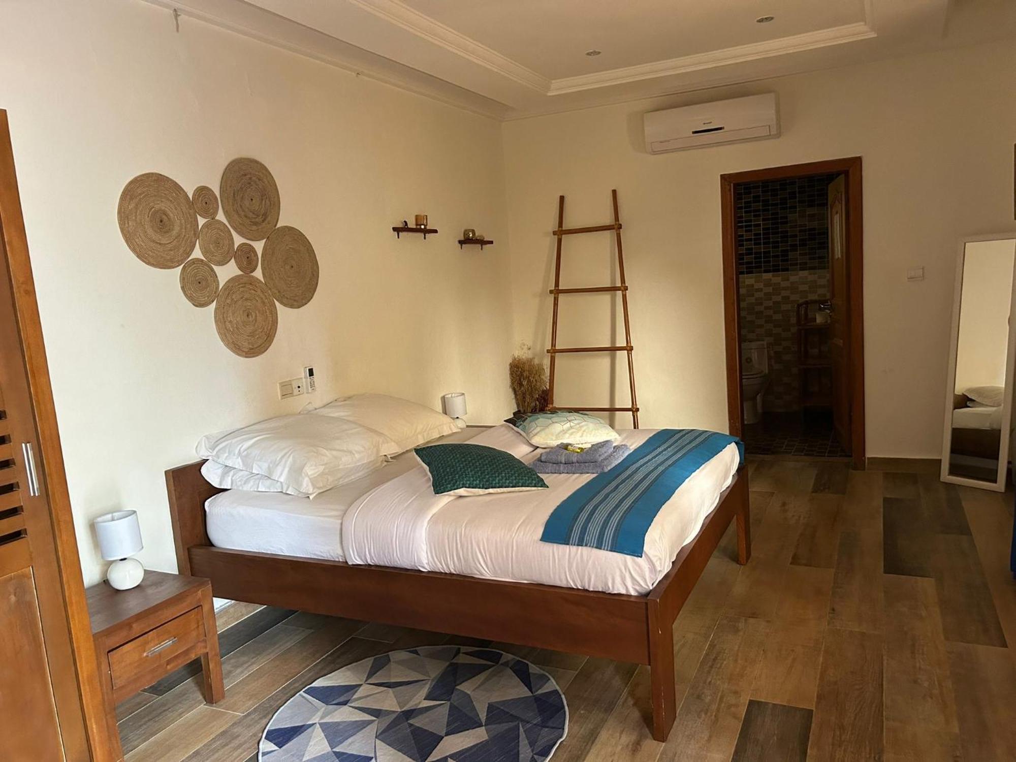 L'Oasis Guesthouse Cotonou Eksteriør billede