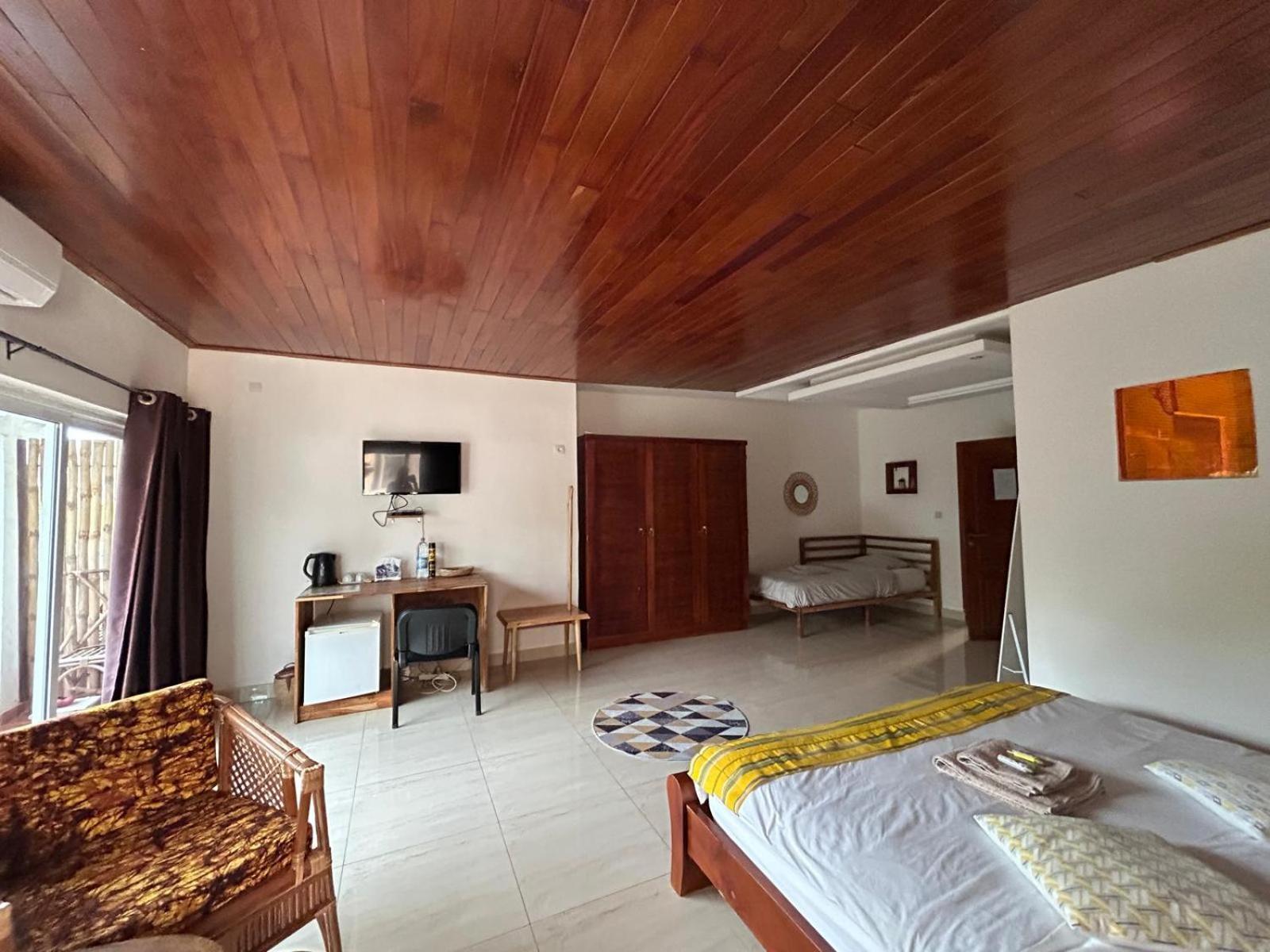 L'Oasis Guesthouse Cotonou Eksteriør billede