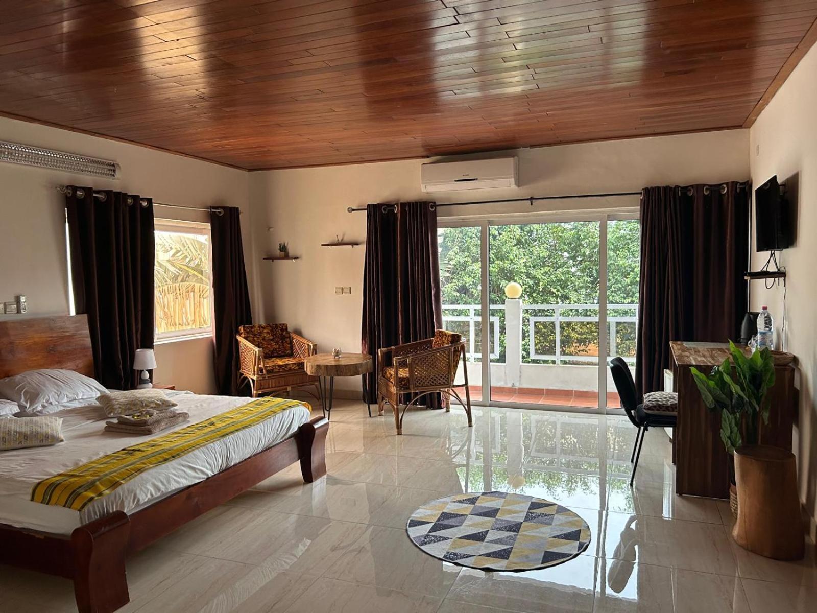 L'Oasis Guesthouse Cotonou Eksteriør billede